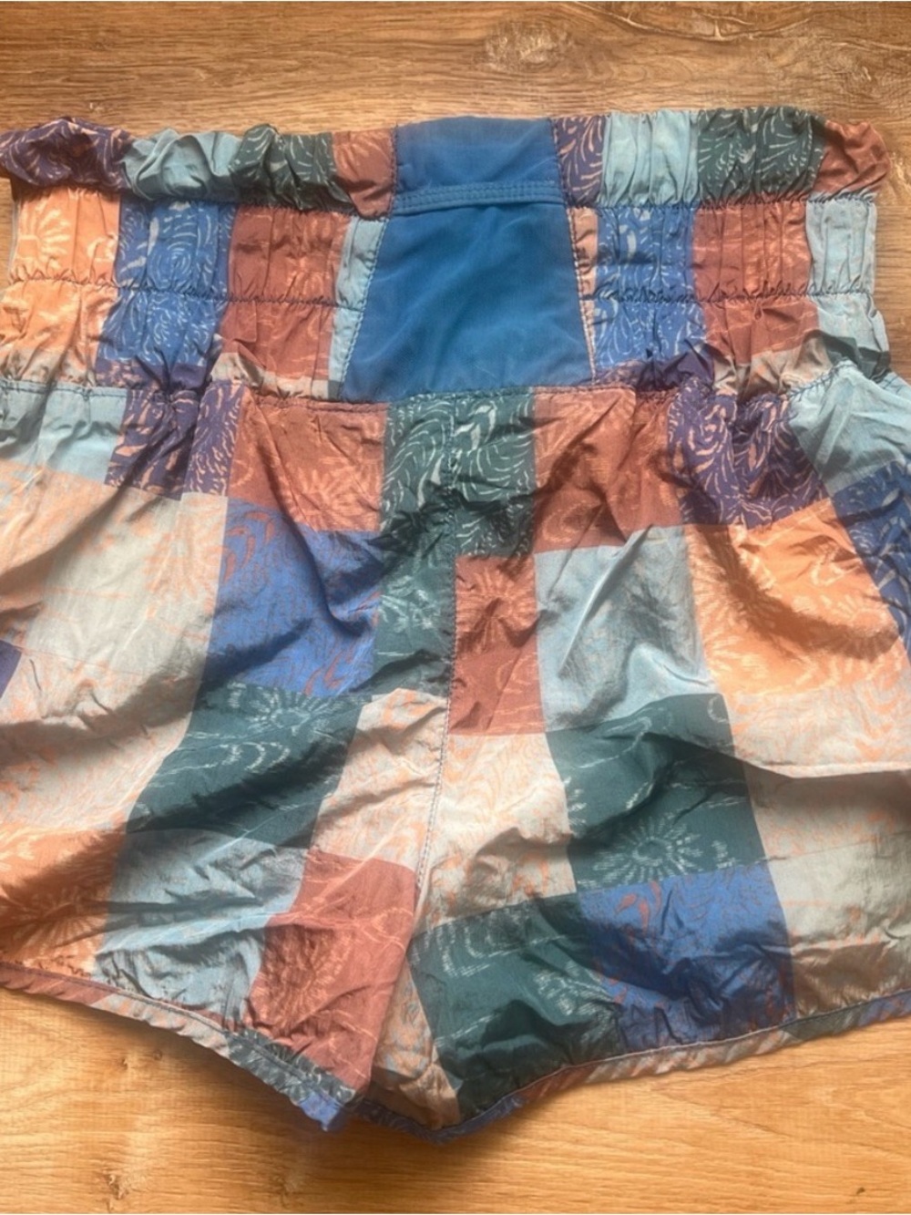 Free People Printed Pull-On Shorts – Size Medium - Picture 2 of 4